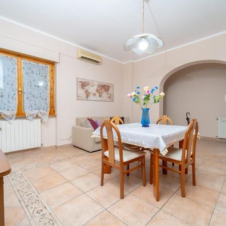 La Casa Di Ada Apartment Тиволи Екстериор снимка